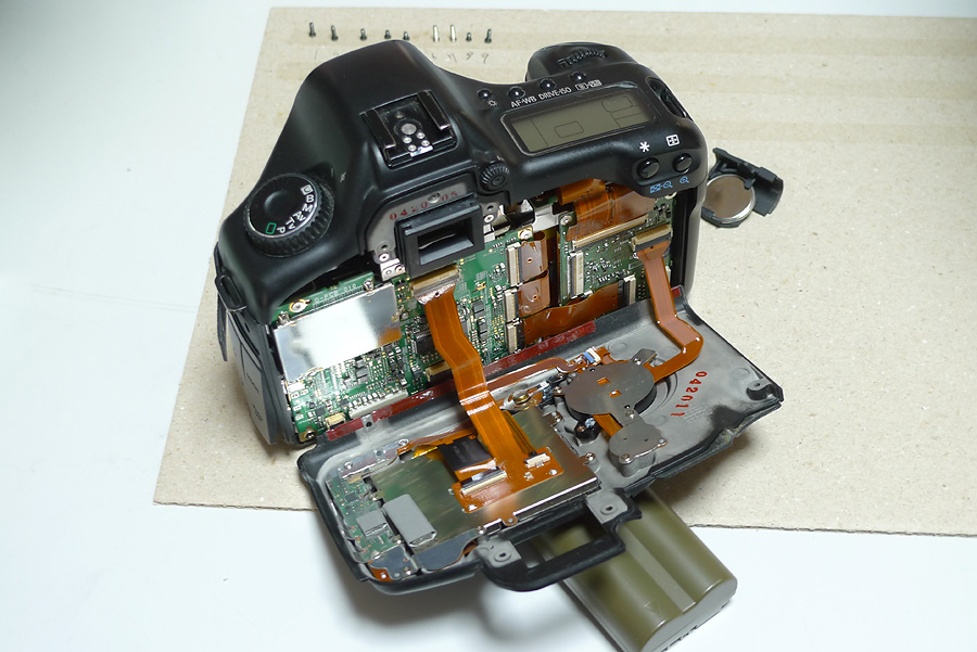 □Canon EOS 5D 文鎮、少し分解してみた: OH BE HELLO's 休憩室 Mark III