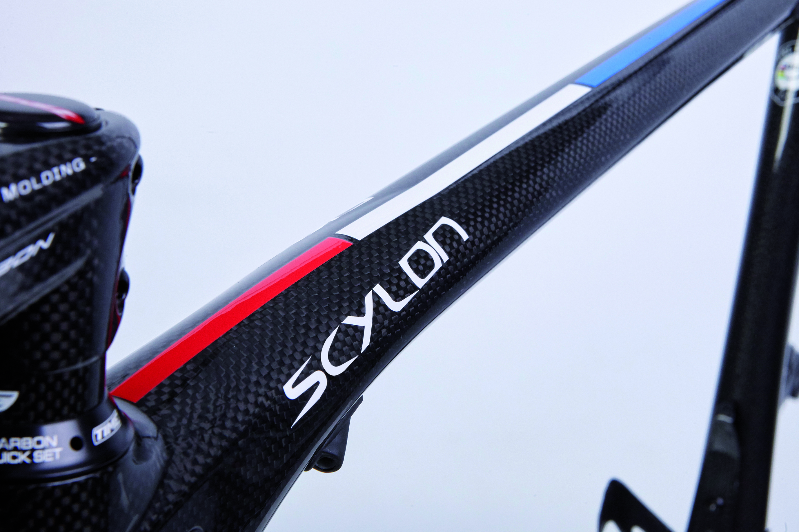 タイム「フランスエディション」限定発売。サイロン、アイゾン、フルイ