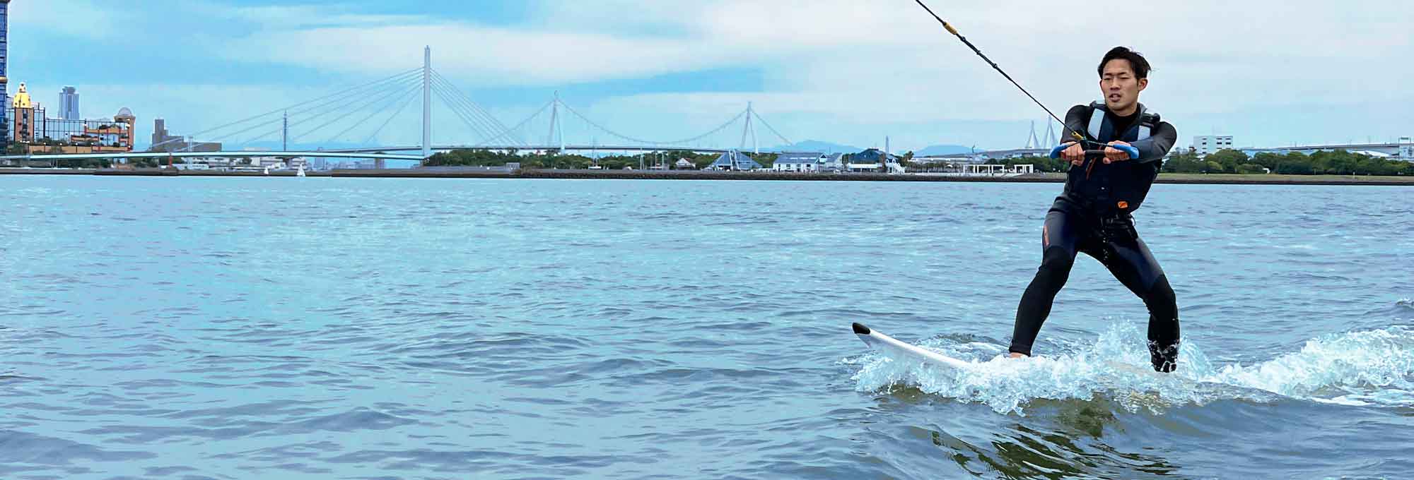 ウェイクサーフィン体験！｜大阪海洋教育スポーツ振興協会
