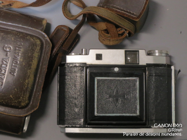 中判スプリングカメラの名機 MAMIYA-6 AUTOMATのジャンクを分解修理