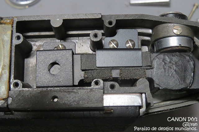 ZEISS IKON CONTESSA 35 のジャンクがやって来た｜分解して修理します