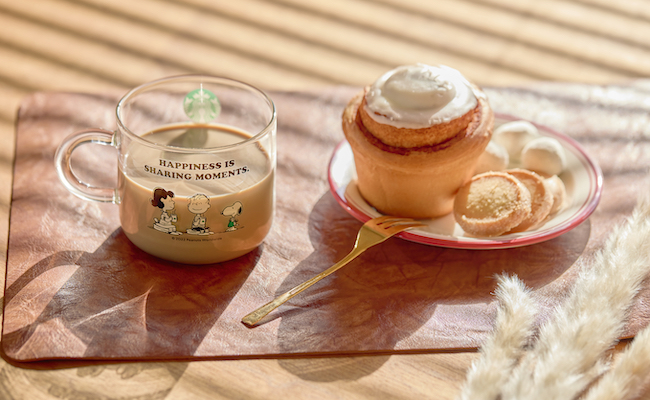 スヌーピーがバリスタに！STARBUCKS×PEANUTSのコラボグッズ発売