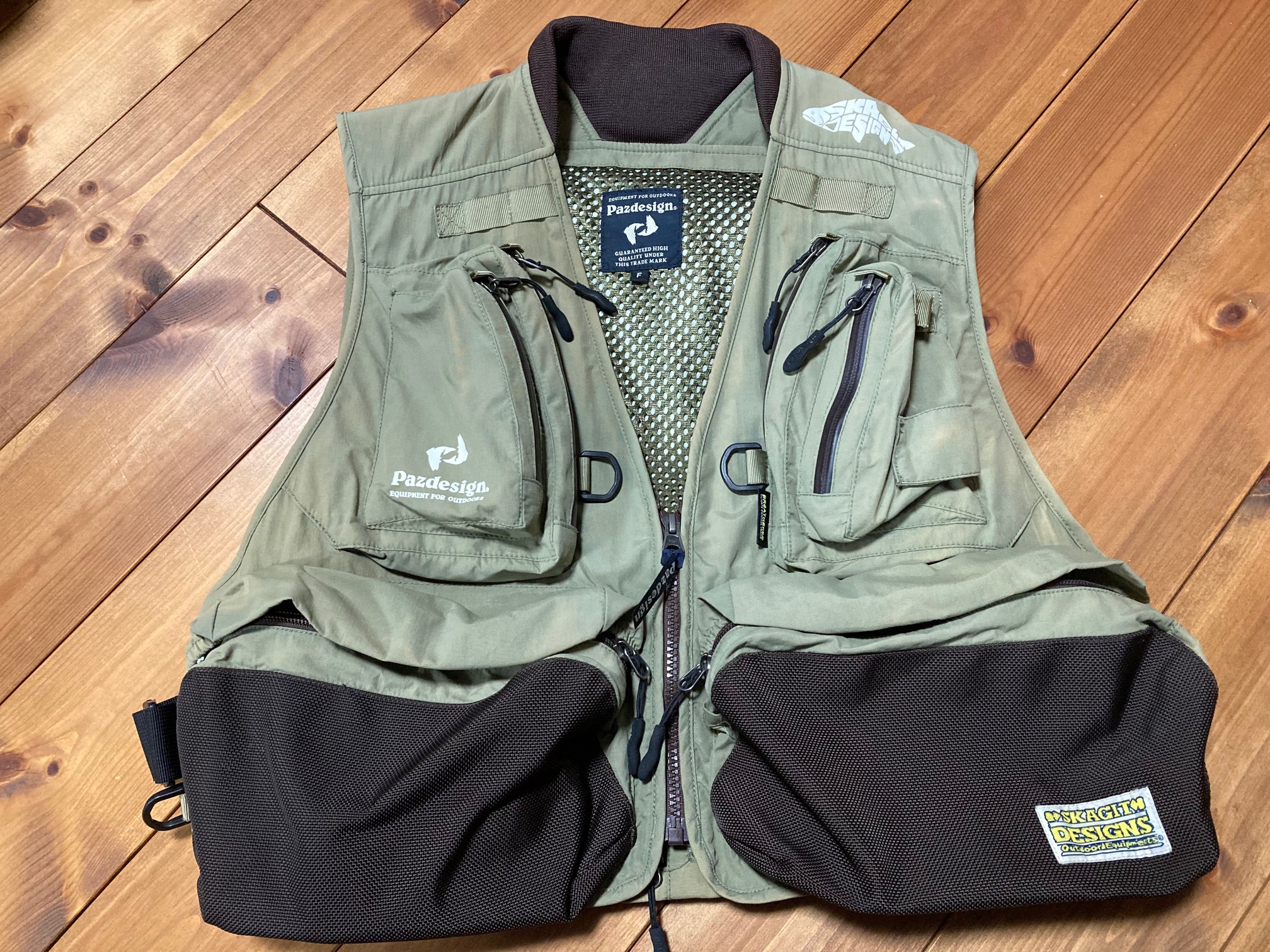 トラウトルアーマン専用」フィッシングベストが登場！！ 白土高利