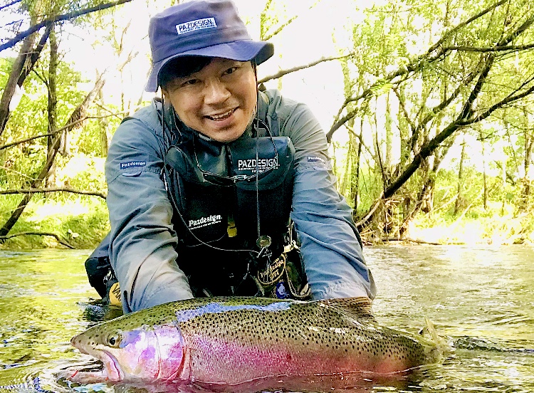 トラウトルアーマン専用」フィッシングベストが登場！！ 白土高利