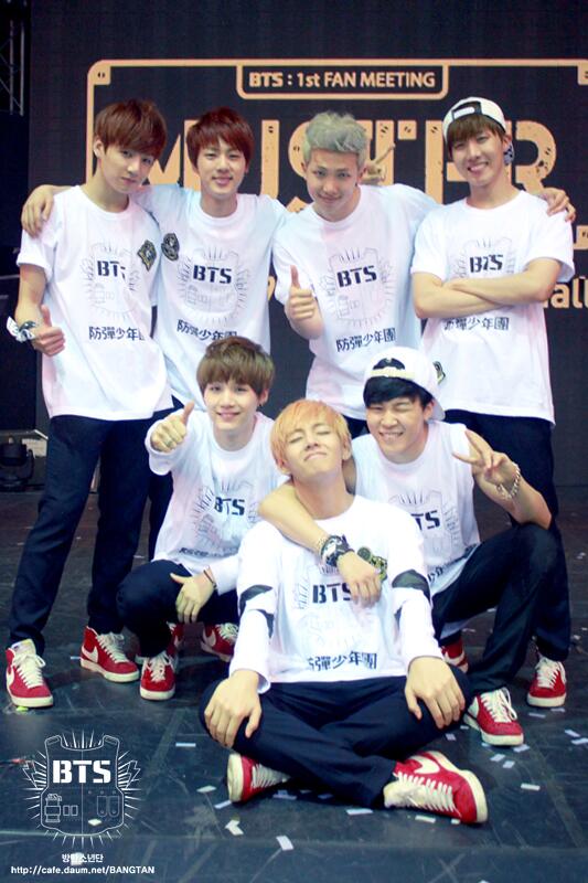 Picture/Fancafe] Staff Diary : BTS – 1ST FAN MEETING 'MUSTER
