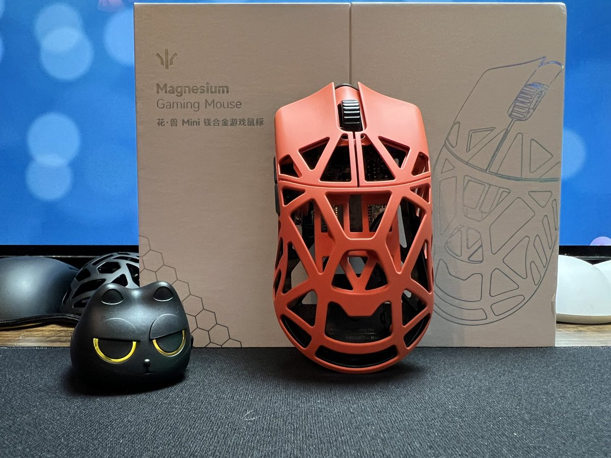 Okay, here is the @wlmouseofficial BeastX Mini! As you can see I