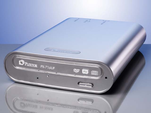 プレクスター、16倍速±R/8倍速+RWのDVDドライブ