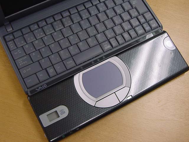 ソニー、直販専用の「VAIO SR9」ブラック光沢モデル