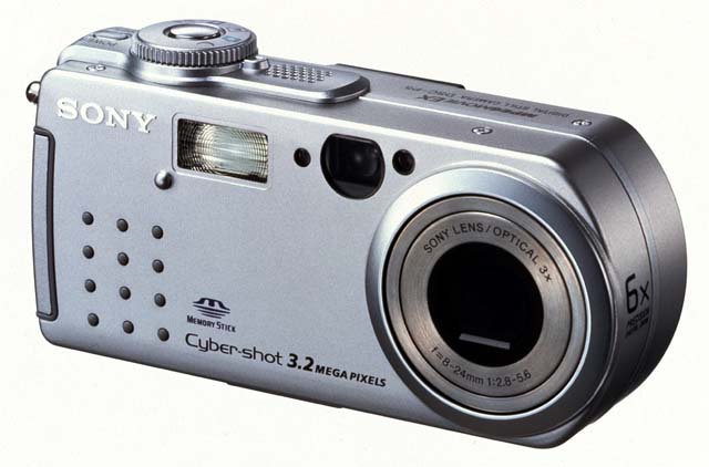 ソニー、光学3倍ズーム、321万画素のサイバーショット「DSC-P5」など