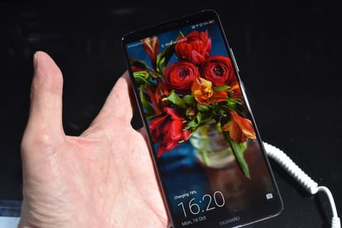 日本でも発売されるHuaweiのフラグシップスマホ「Mate 10 Pro」 ～18:9