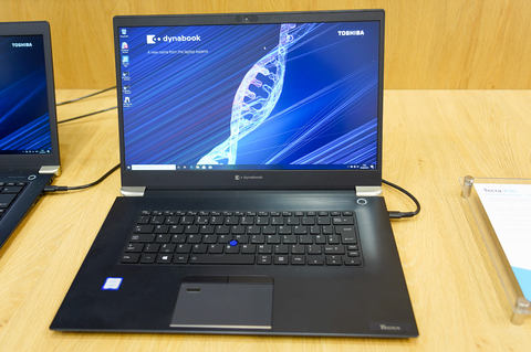 イベントレポート】Dynabook、IGZOパネル採用で15型ながら1.36kgまで