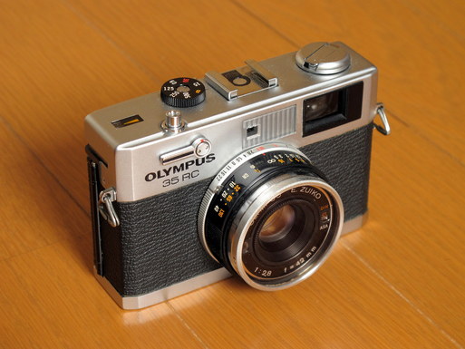 No.14 オリンパス35RC : たためるカメラたち