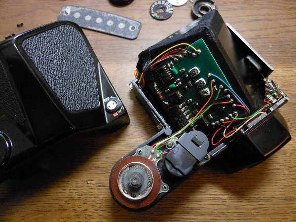 PENTAX67 TTLファインダーの分解 : ドラマチックカメラ