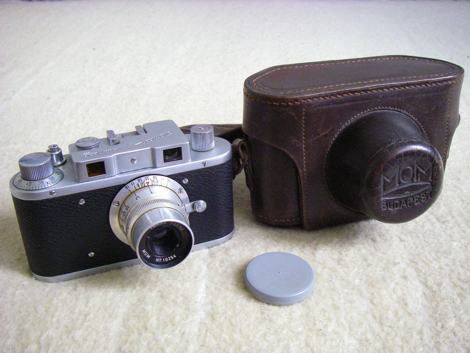 モミコンとハンガリーのカメラ随想 : 読書箚記と覚え書