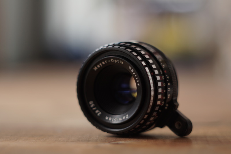 東独の暴れ馬 Meyer-Optik Gorlitz Domiplan 50mm f2.8 ( マイヤー