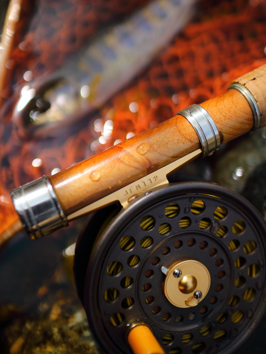 Hardy Golden Featherweight : terry's River Side Bar