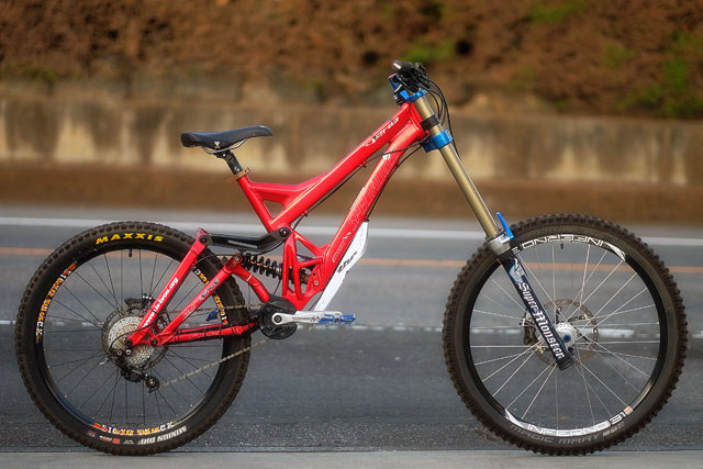 Specialized “Marzocchi Super Monster 300” DEMO9 : www.k-bros.org