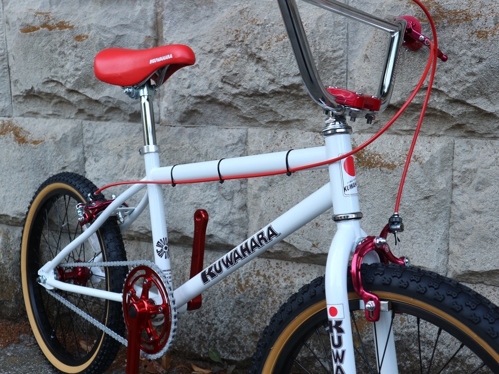 KUWAHARA / Survivor20 / ホワイトレッド（クワハラ/桑原/サバイバー20