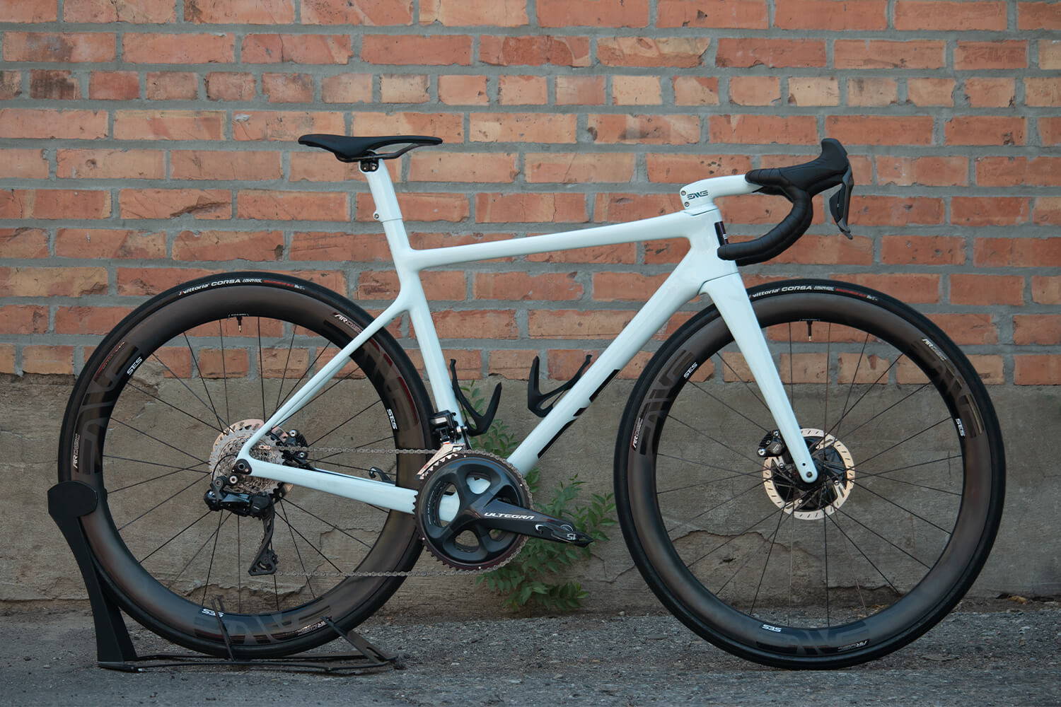 ENVEからニューフレーム MELEE を目撃せよ : 盆栽自転車店ブログ