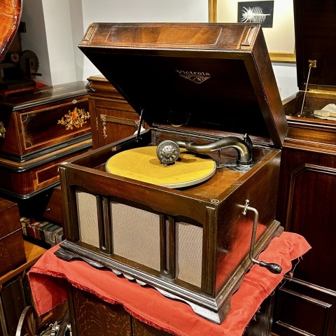 卓上蓄音機、日本ビクターVV1−90（お買得品） : シェルマン アート