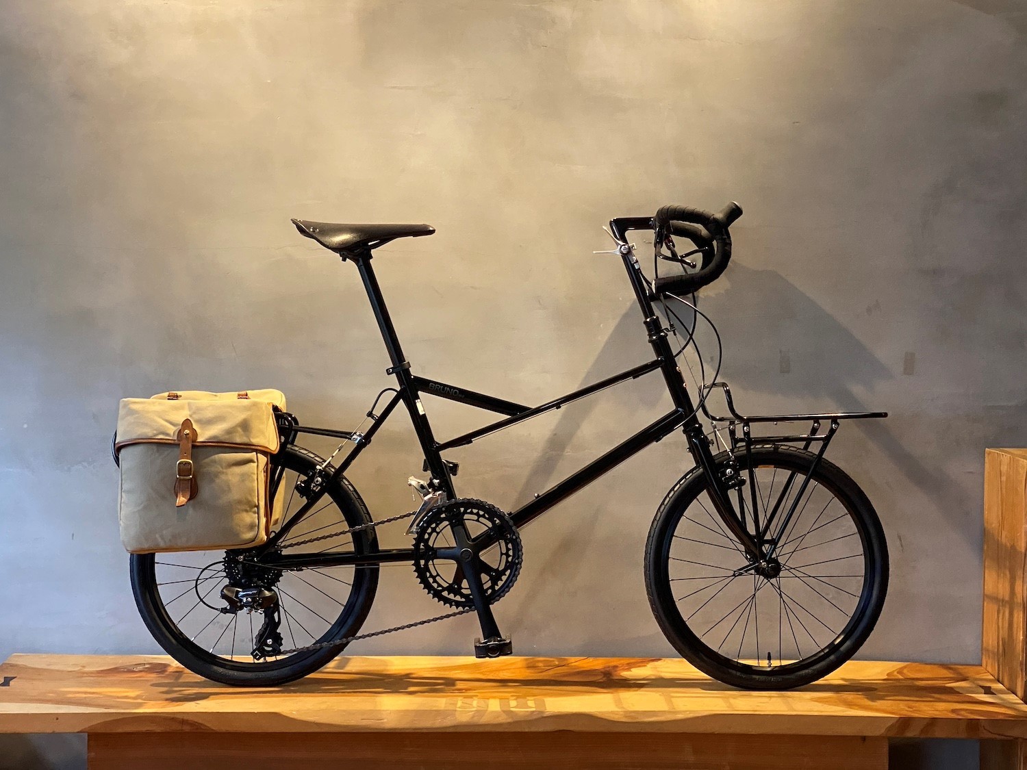 BURUNO からパニアバッグ登場!! : THE CYCLE 通信
