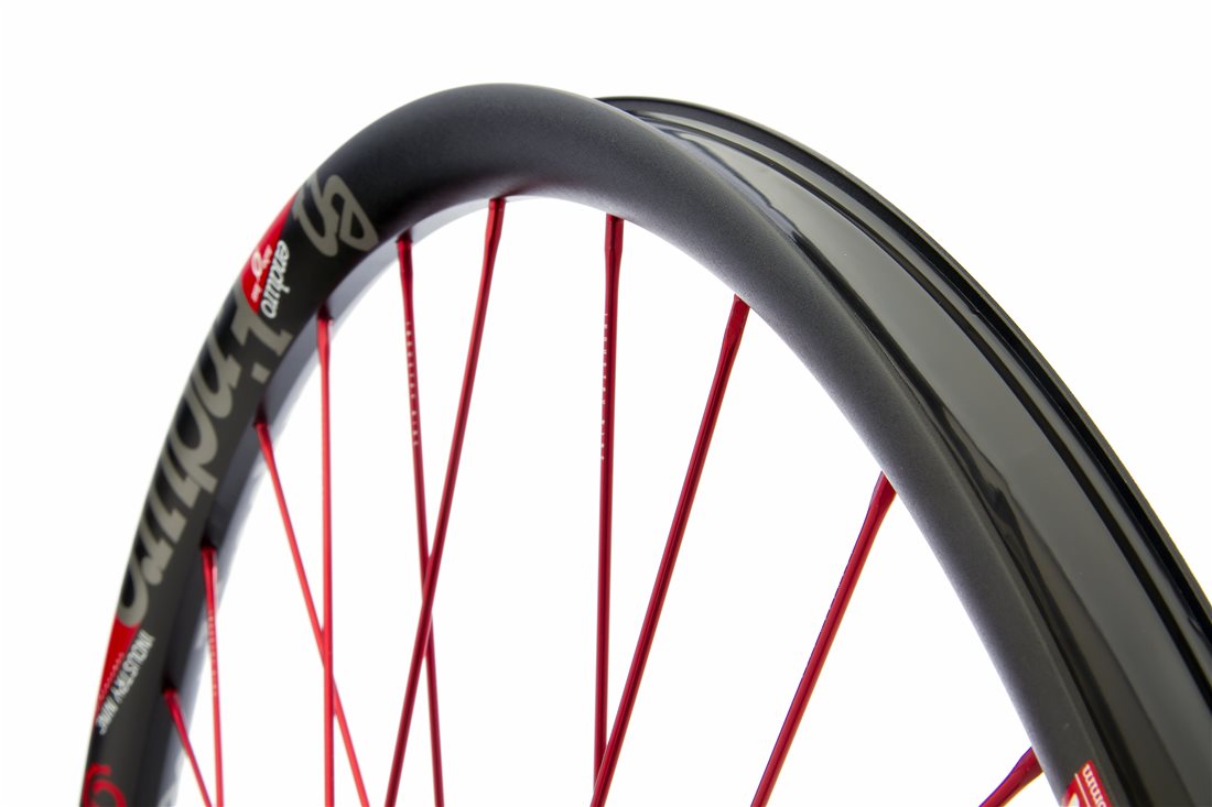 Industry Nine Enduro Torch 26