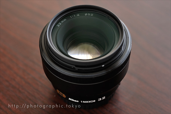 大口径単焦点レンズ「ニコン 1 NIKKOR 32mm f/1.2」はNikon 1 用として