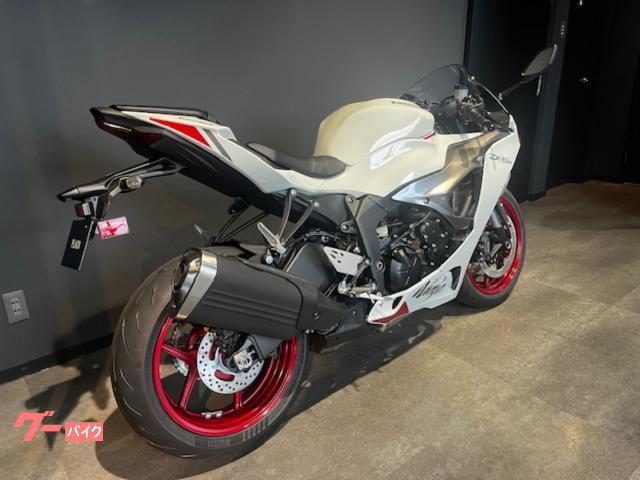 カワサキ Ninja ZX－6R 2025年モデル パールロボティック