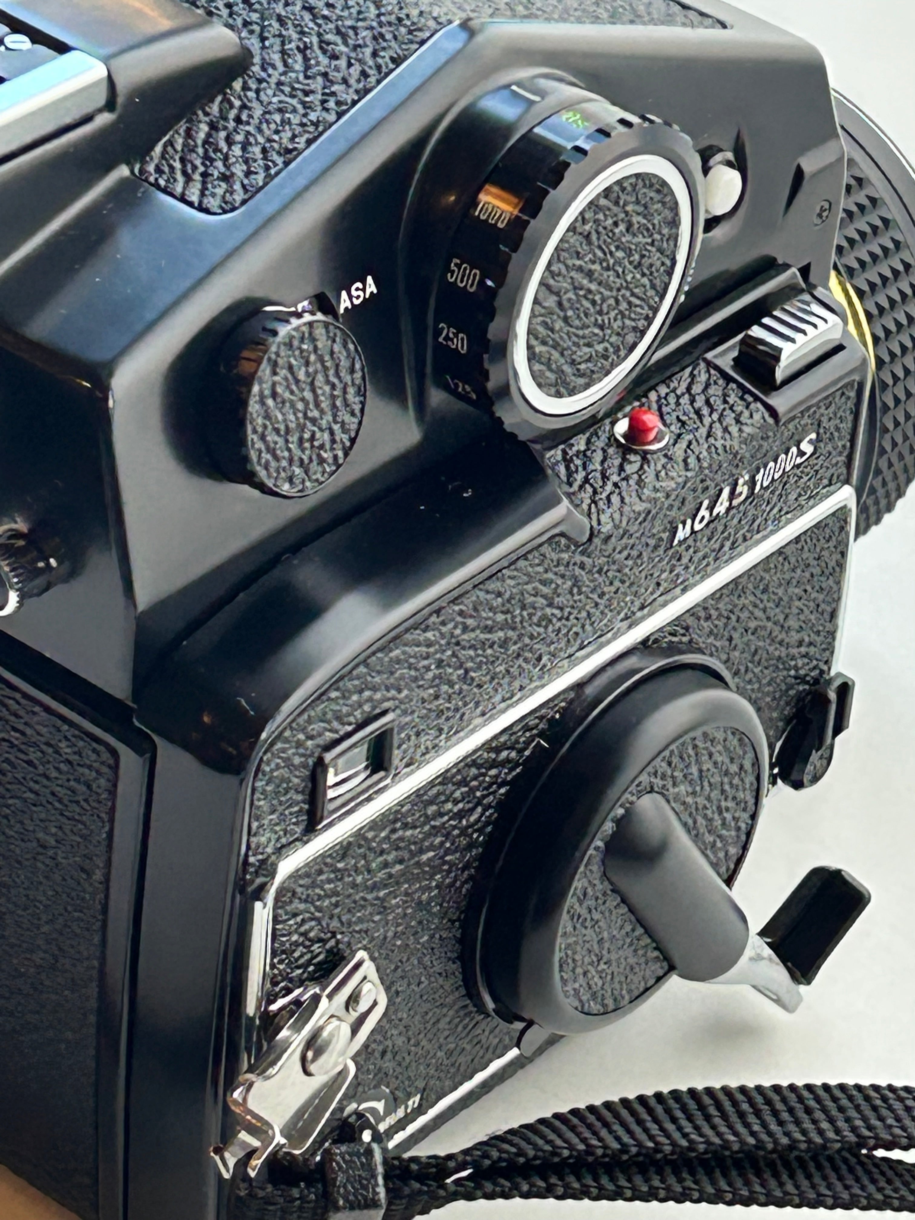 Mamiya 645 1000S camera kit – Picture This Film Lab