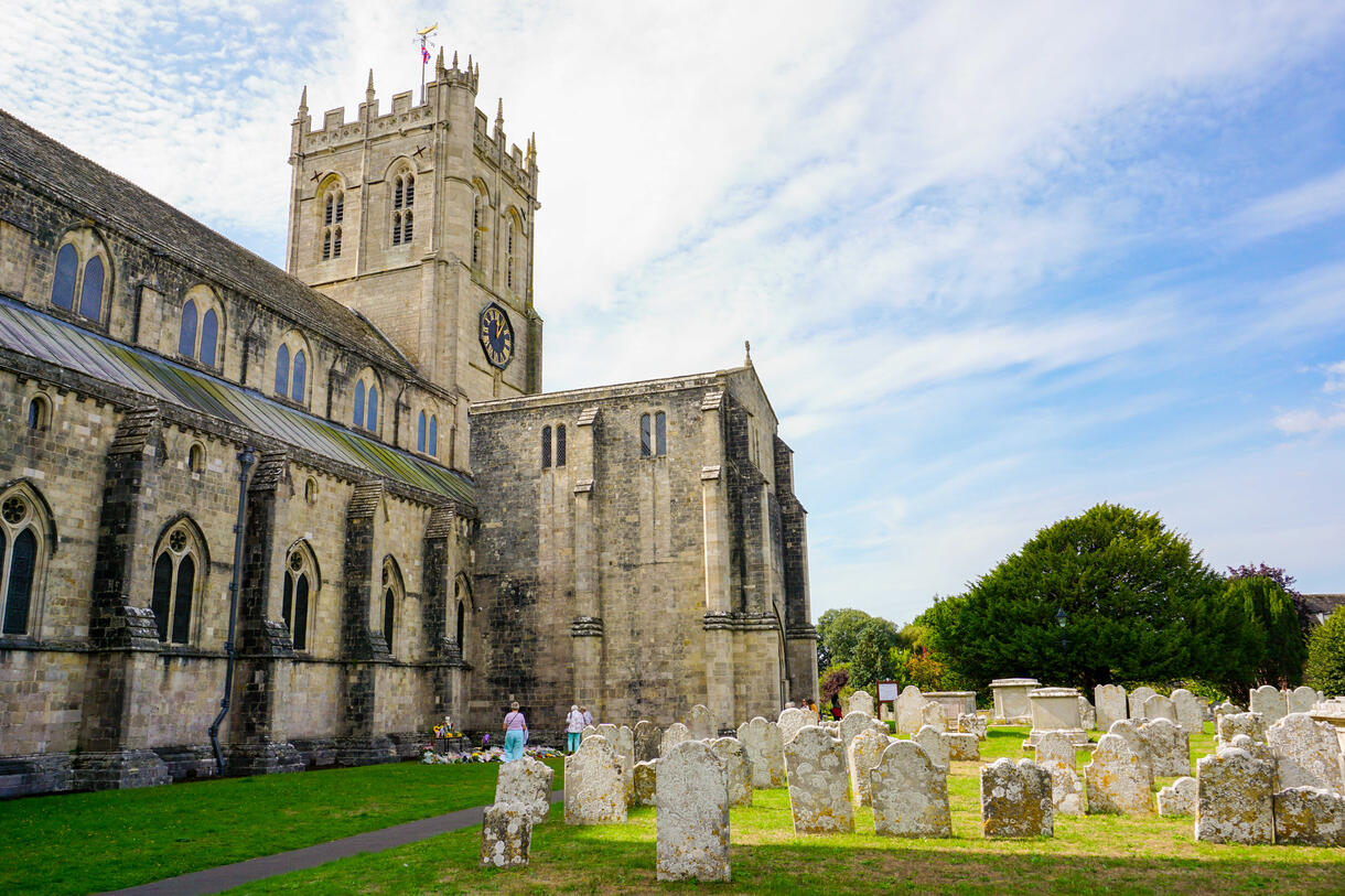 christchurch-priory-2.jpg
