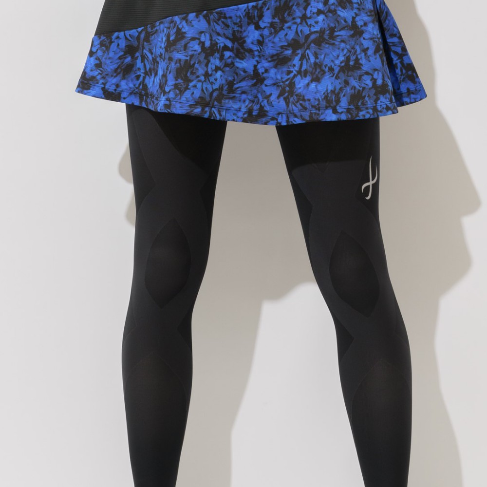 スポーツタイツのパイオニア【CW-X】誕生30年を経て、ストッキング