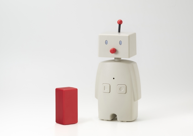 東京中央郵便局でコミュニケーションロボット「BOCCO」、販売開始