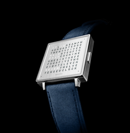 文字で時刻を表示するドイツ時計「QLOCKTWO」、タカシマヤ ウオッチ