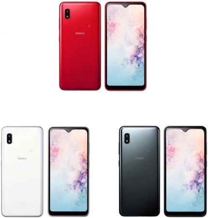 約5.8インチの大画面と手になじむコンパクトボディを実現 使いやすさを