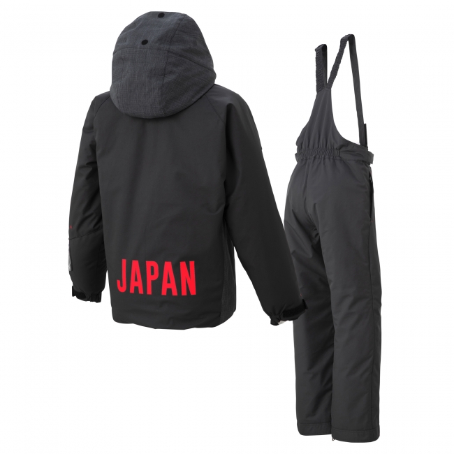 スイスナショナルチームレプリカモデル」と「SNOW JAPANナショナル