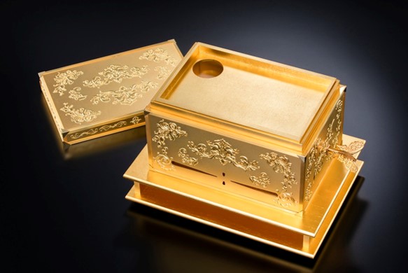 日本最大のオルゴールメーカーと“茶道の世界観”を豪華に実現！『黄金の