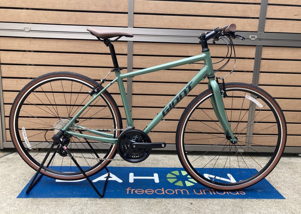 下鴨店】最新カラーはお抹茶 京都カラー？GIANT（ジャイアント）ESCAPE