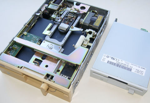 PC/AT互換機のWin98にてPC98 1.2MBフォーマットのフロッピーディスクを