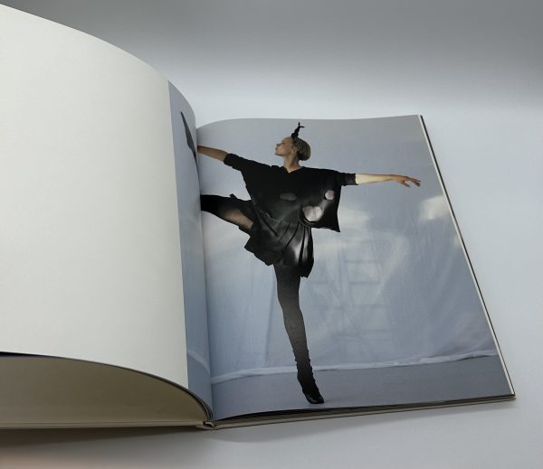 コムデギャルソン写真集 1981-1986 - りーちあーと