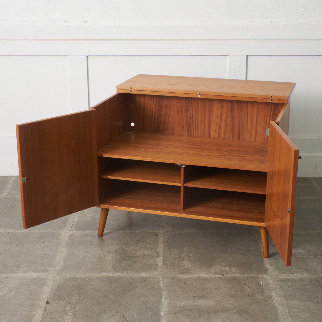 ヴィンテージ キャビネット｜フィールドボール・モベルファブリク