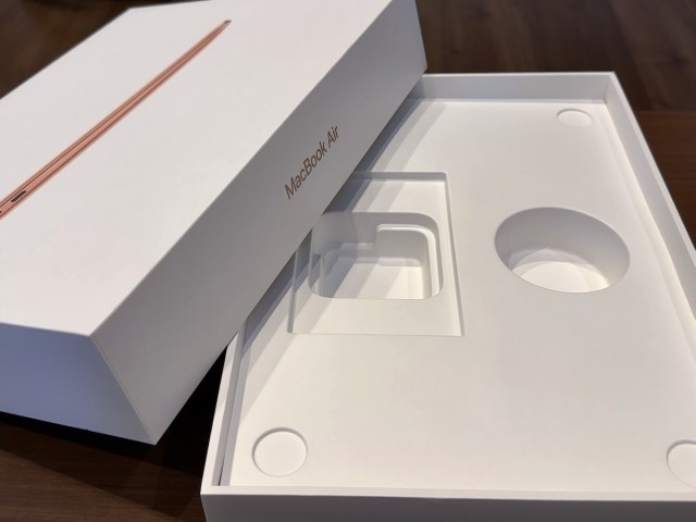 ライフハック】Apple製品の箱を簡単につぶして捨てる方法！ iPhoneの