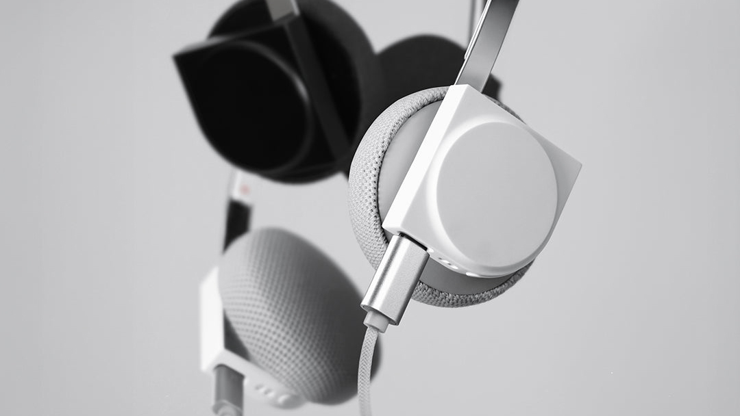 km5 Hp1 レビュー - 見た目も音も素晴らしいヘッドホンだが、他の部分