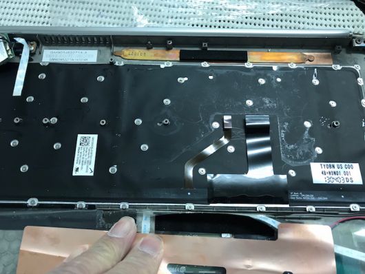 dynabook KIRA 水没液体こぼし キーボード交換修理しました