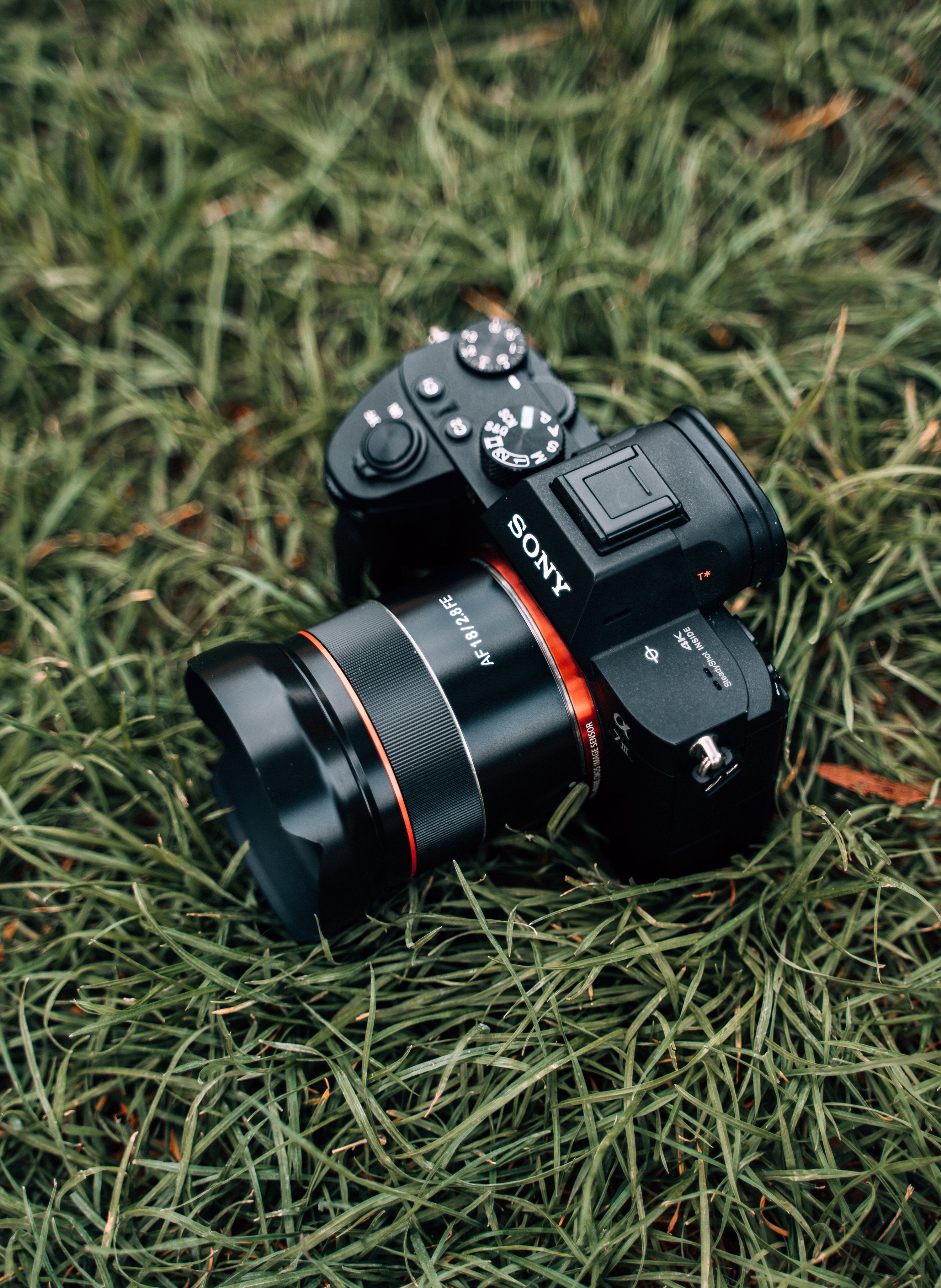 18mm F2.8 AF Compact Full Frame Super Wide Angle (Sony E) – Samyang US