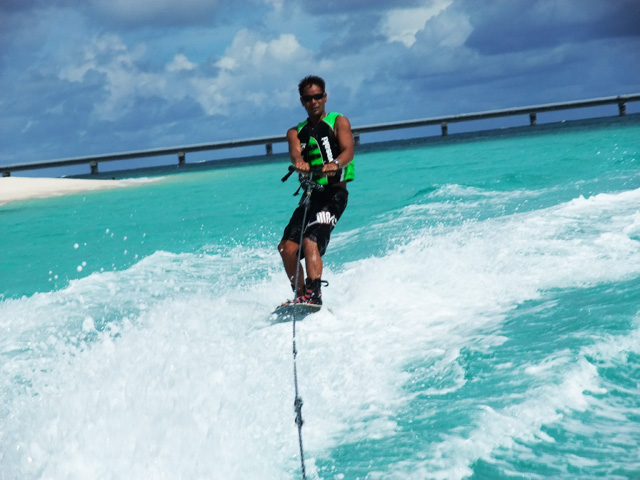 宮古島 ウエイクボード｜SEA-ONE(シーワン）