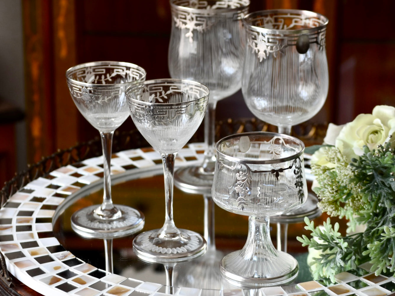 シルバーオーバーレイのグラス – Antique Serendipity