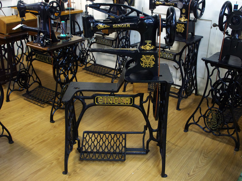 No.407 SINGER 29-4 シンガー製 革・厚物用 八方ミシン 腕ミシン