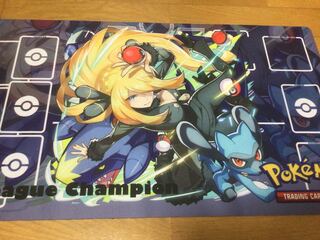 即購入可！ ポケカ 高品質ラバープレイマット リーグチャンピオン