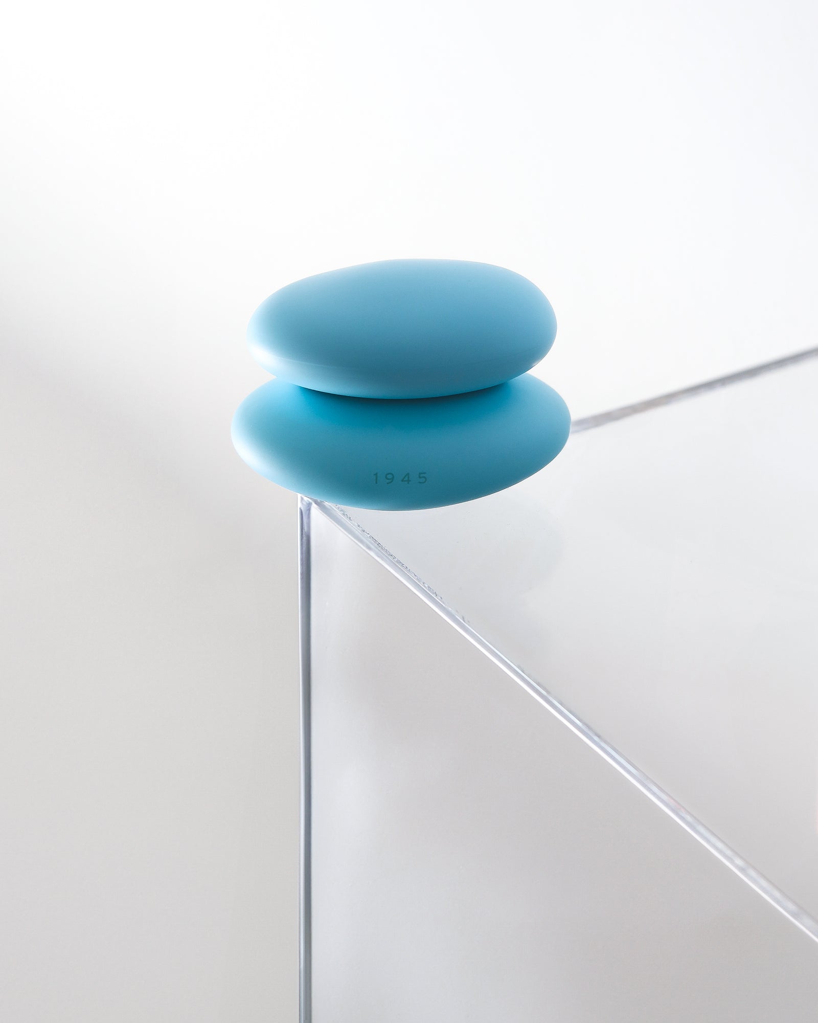 1945az4-2_0_1600x.jpg?v=1746190153