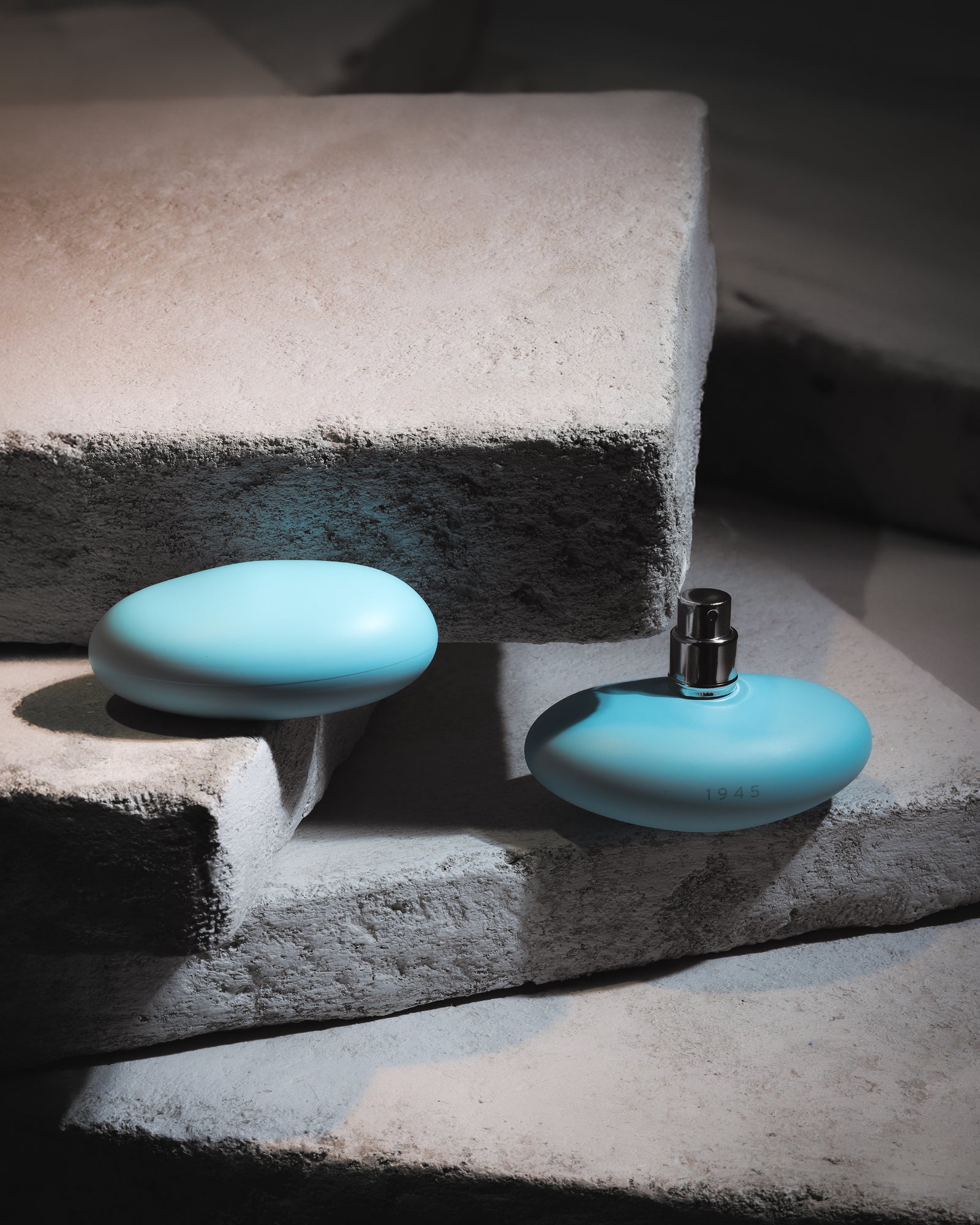 1945 オードトワレ｜アズーロ｜香水【送料無料】 – SHOLAYERED